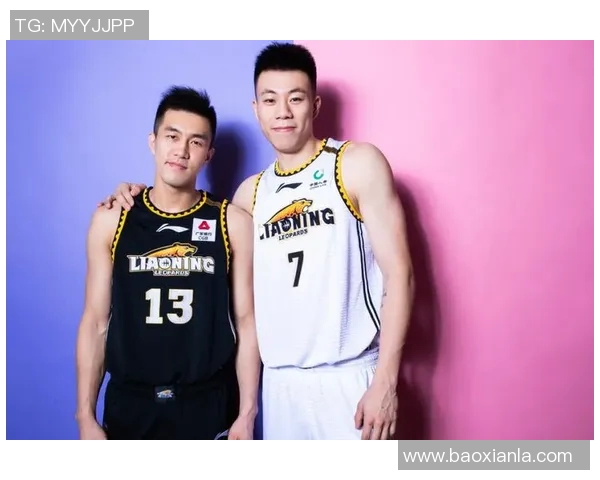 张镇麟因腰伤缺席全运会秘密完婚新娘身份引发热议