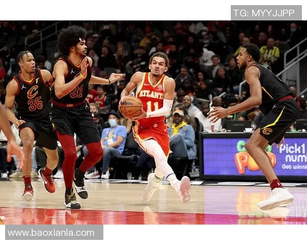 老鹰队与骑士队激战正酣谁能在这场对决中笑到最后